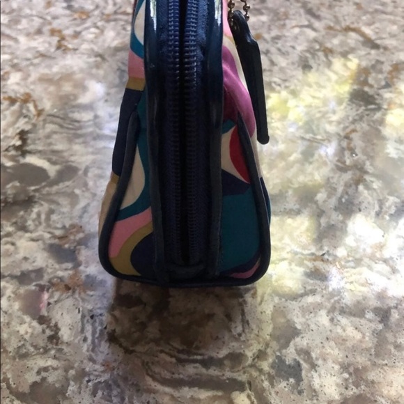 COACH cosmetic bag - Picture 6 of 7